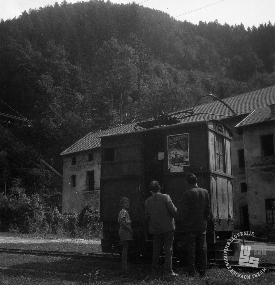 DE1403a_12: Gozdna železnica v Mislinji, leto 1957. Foto: Dušan Gostinčar, hrani: MNZS.